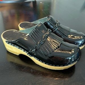 Sven Clog patent leather braid and kiltie size 38